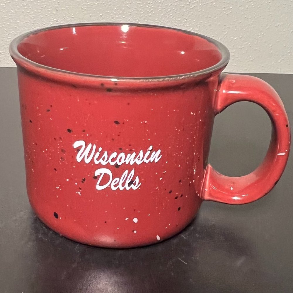 My Cafe Wisconsin Dells Stoneware Camping Coffee Mug Red Speckled Campfire 16oz